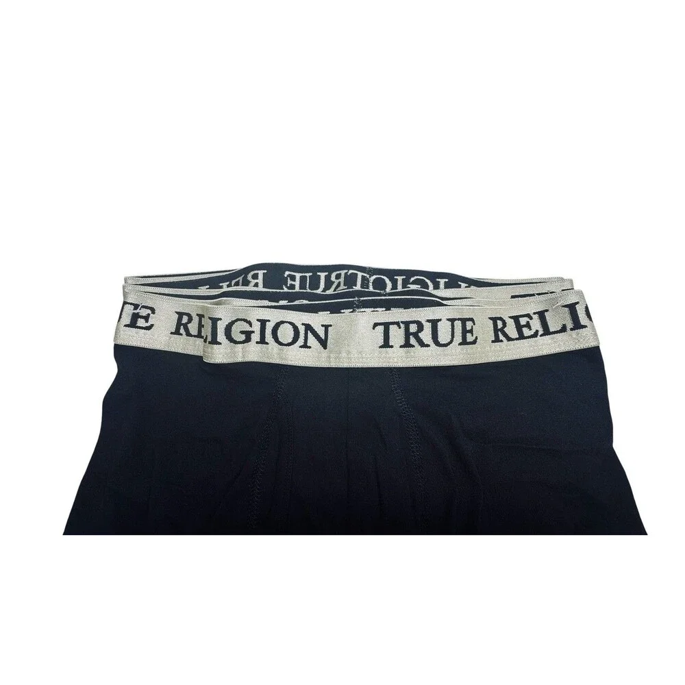 8 Men’s Assorted Apparel: True Religion Tees [4]& Wonderwear Boxers[4]
